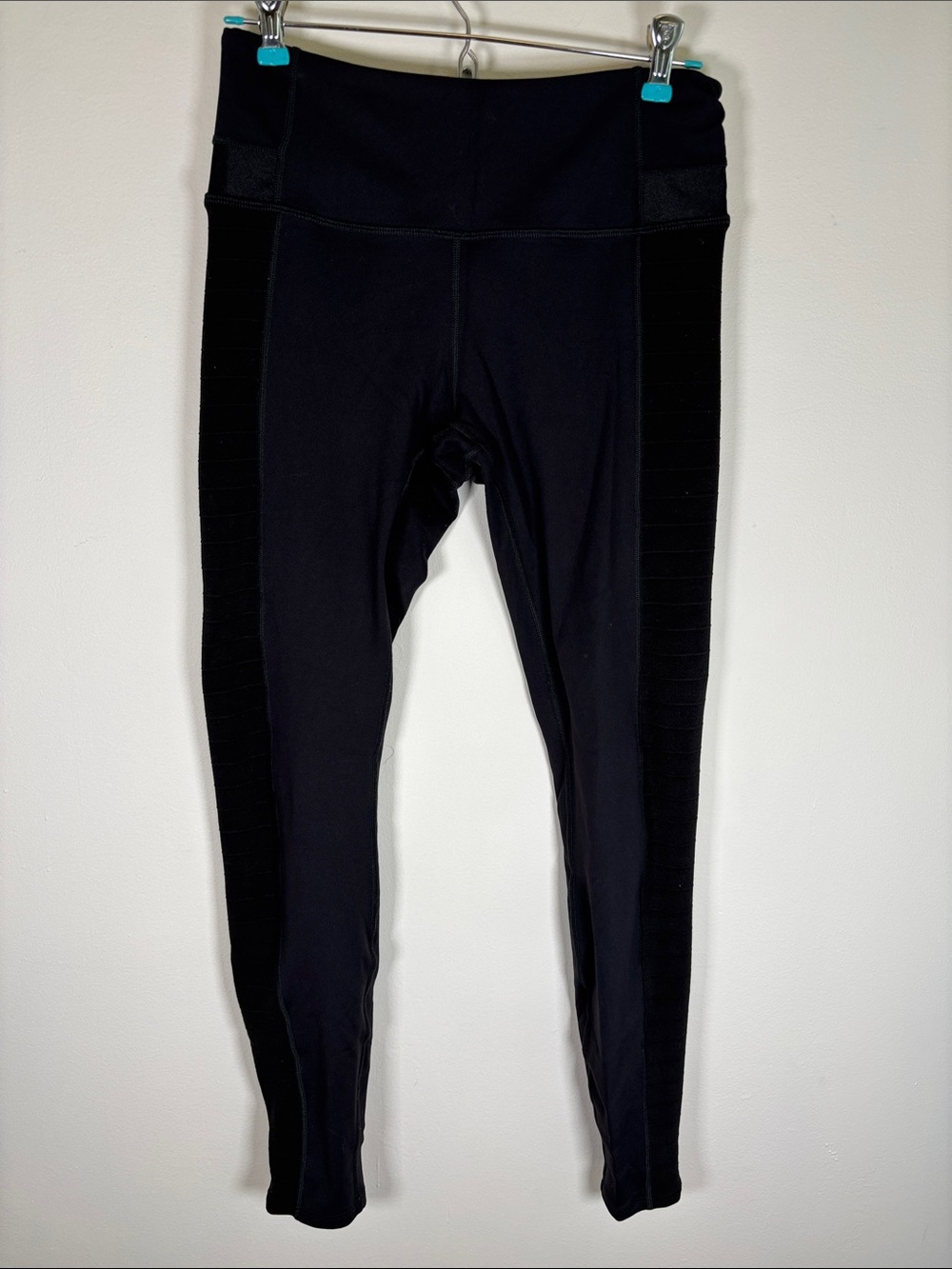 Pure Barre Black Leggings – Size Small – Ribbed Moto Side Panels